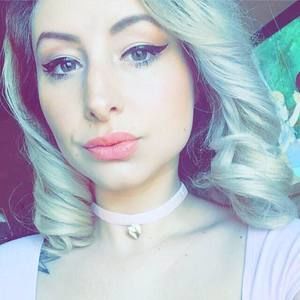 Meet your Posher, Dani